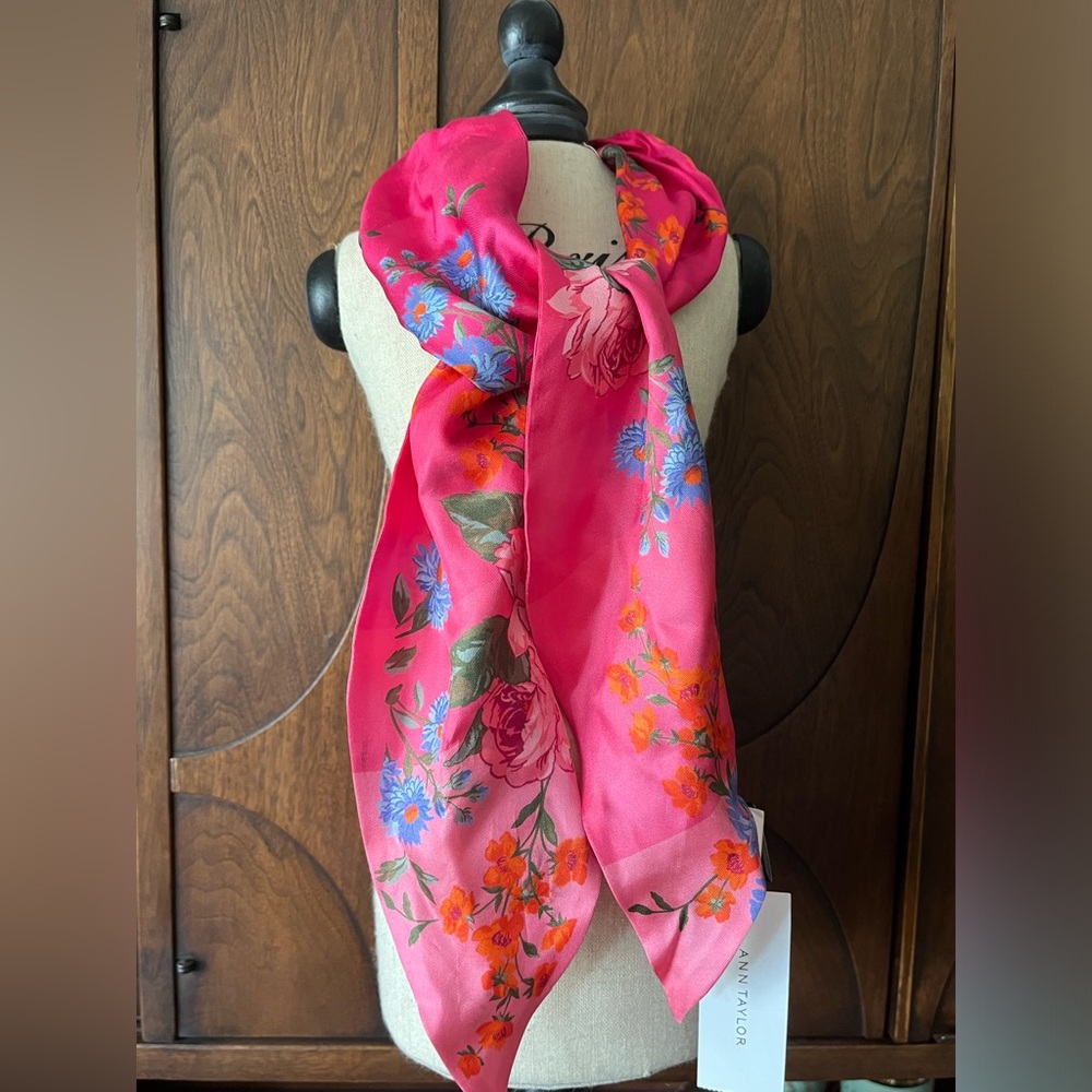 Ann Taylor floral scarf